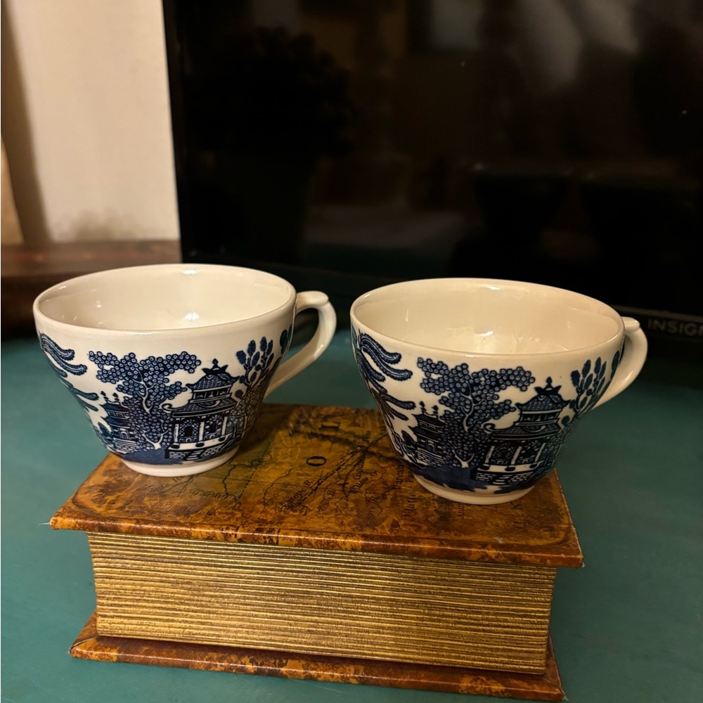 Tea cups